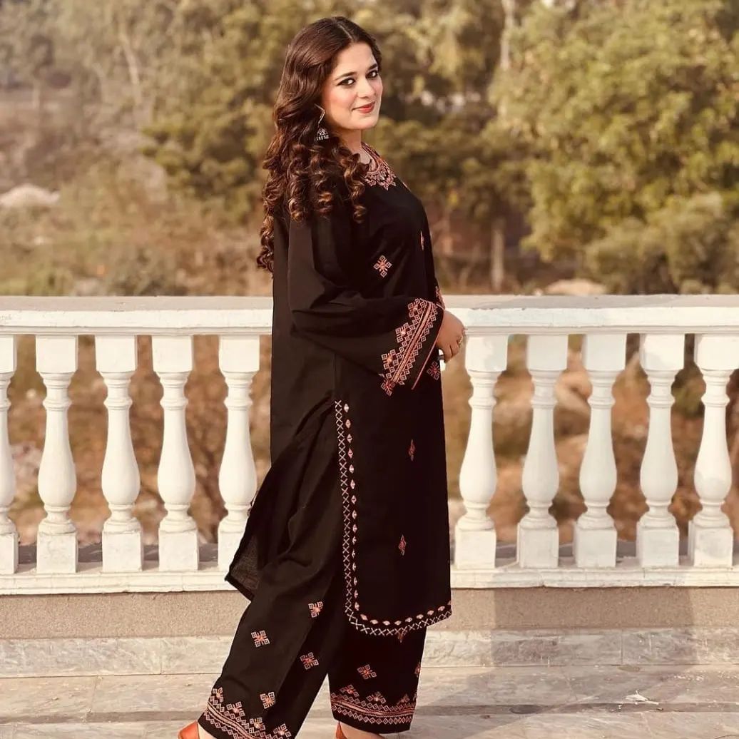 Balochi Embroidery 2PC (Black)